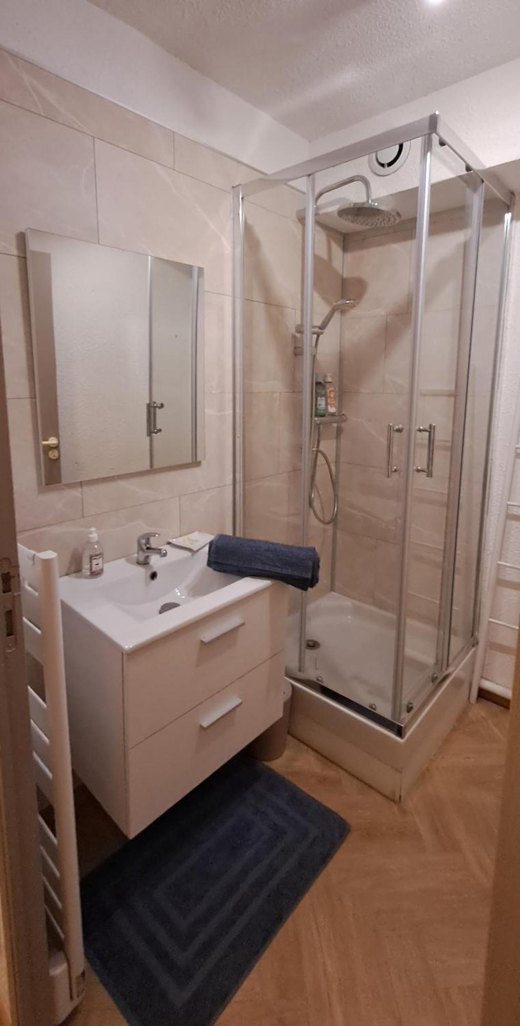 Apartment Darmaillacq Avec Balcon, Parking, Netflix *
